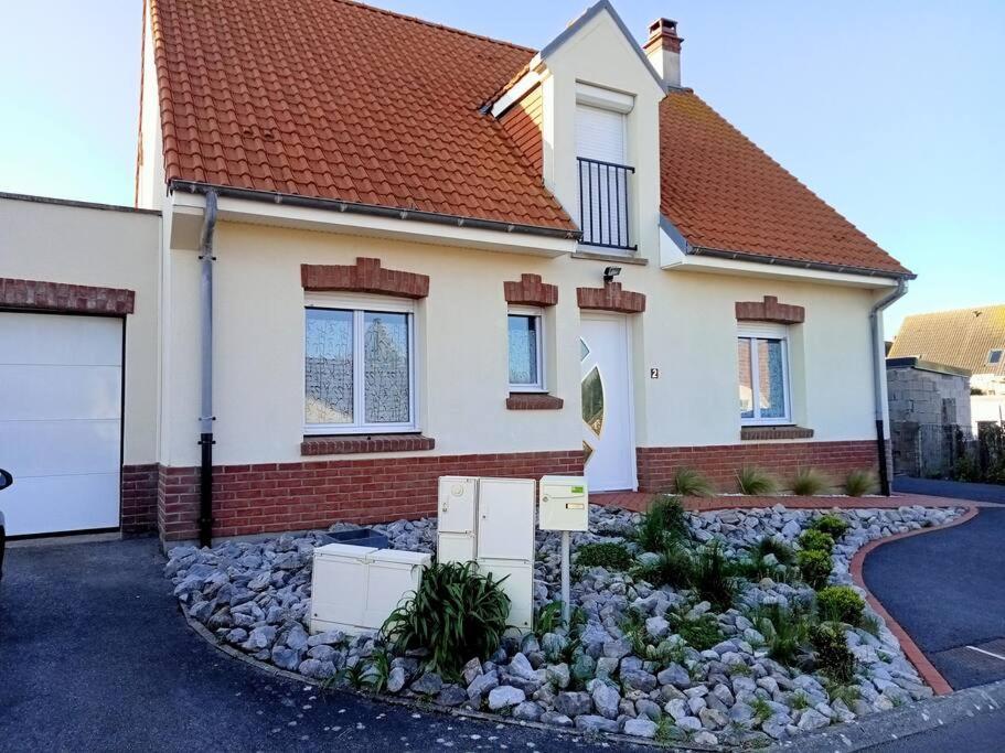 Soleil D'Opale Et Son Grand Jardin Wimereux Exterior foto